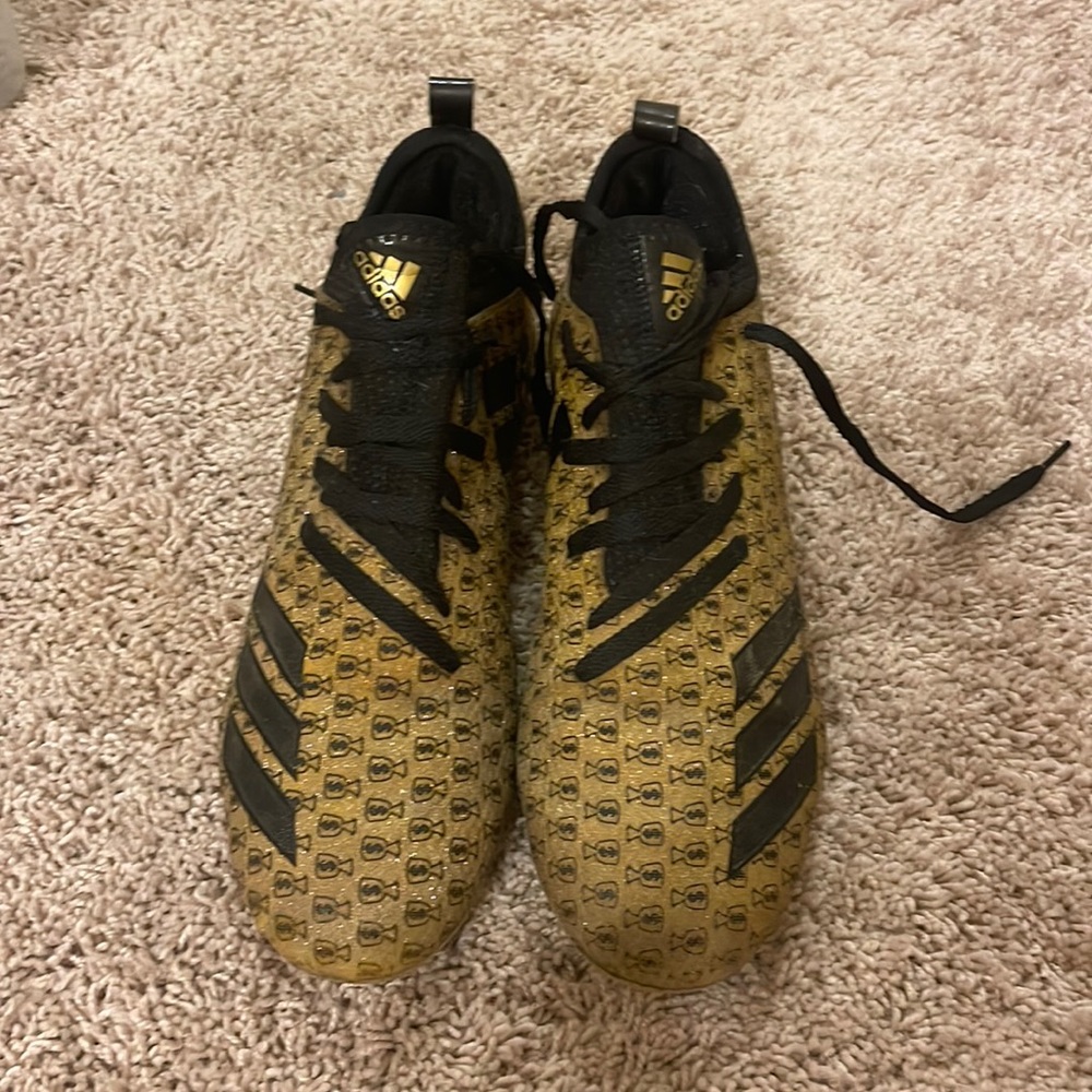 Snoop Dog Money Bag Adidas cleats size 10
